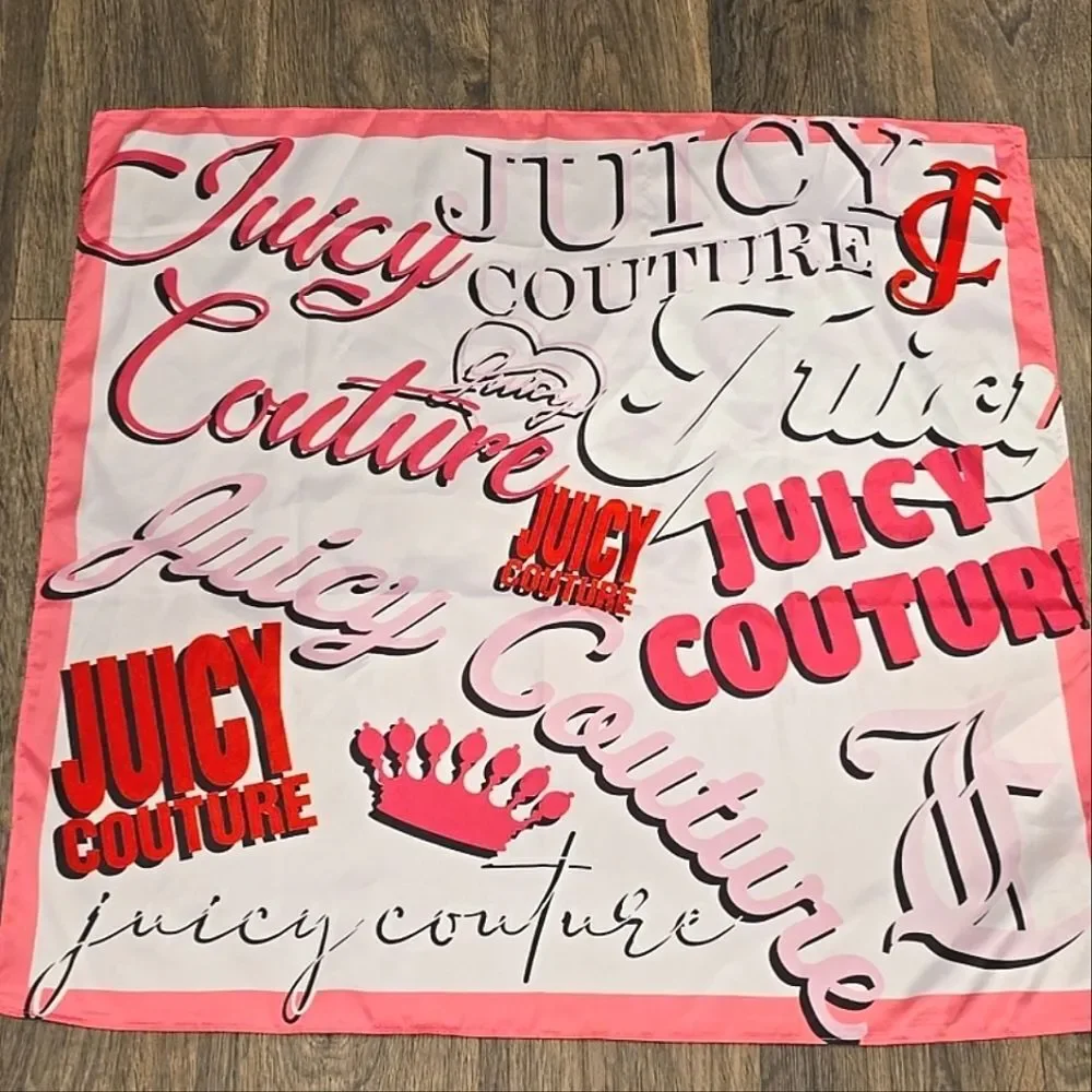 Juicy Couture Word Play‎ Multi-Wear square Scarf
